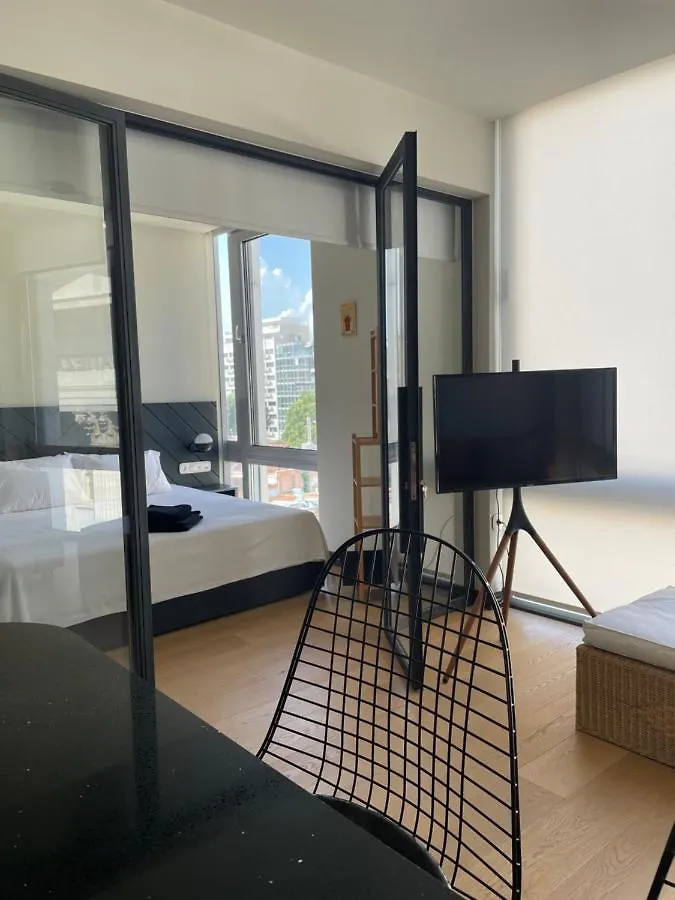 Open Light Apt - Downtown Thessaloniki Appartement