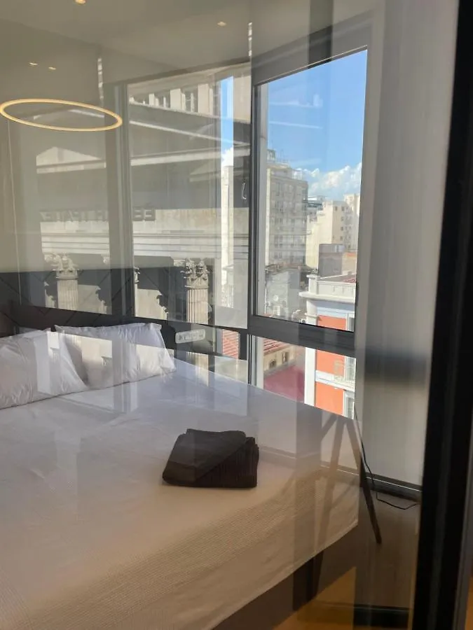 Open Light Apt - Downtown Thessaloniki Appartement